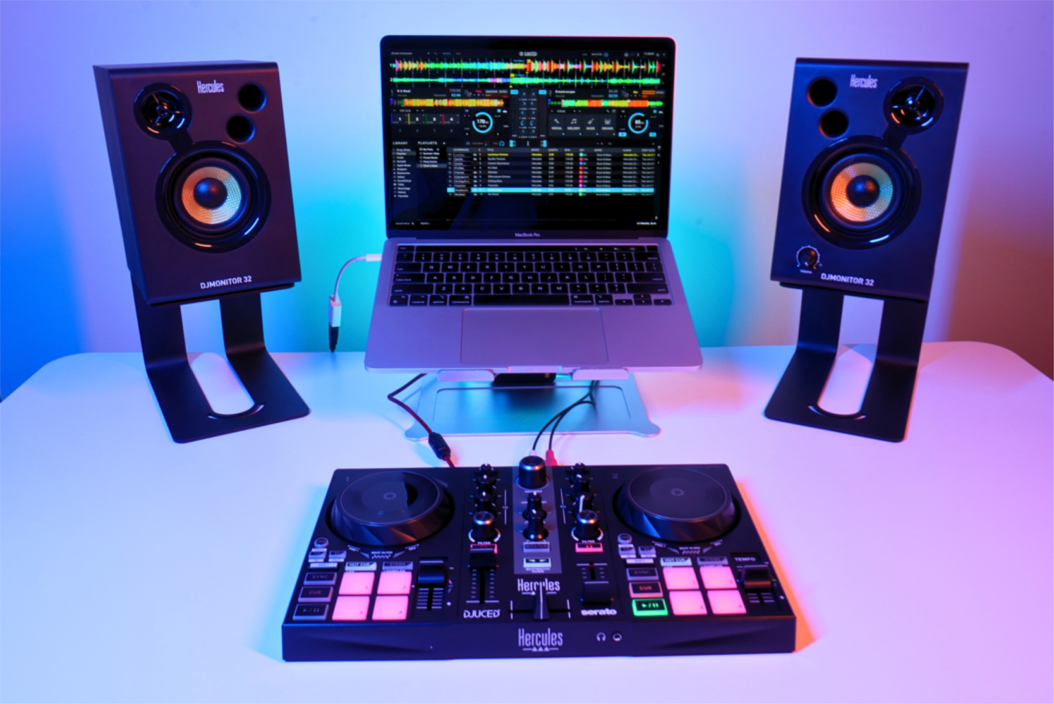 DJUCED the best DJ Software from beginners to professionals by Hercules